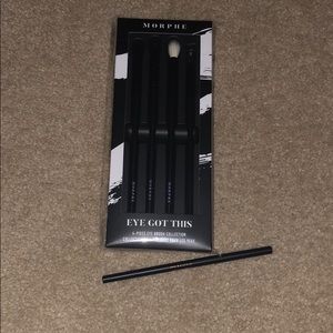 Morphe brush set and a RealHer definer pencil